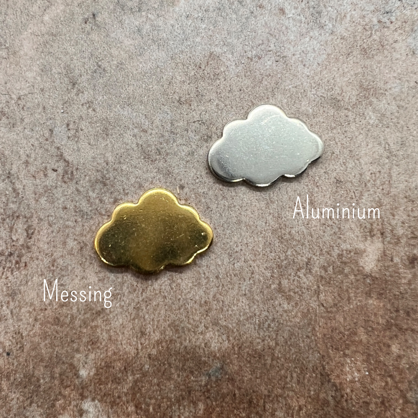MOTIV Haustiermarke // Mini Wolke 20x17mm // HOLLY // verschiedene Farben